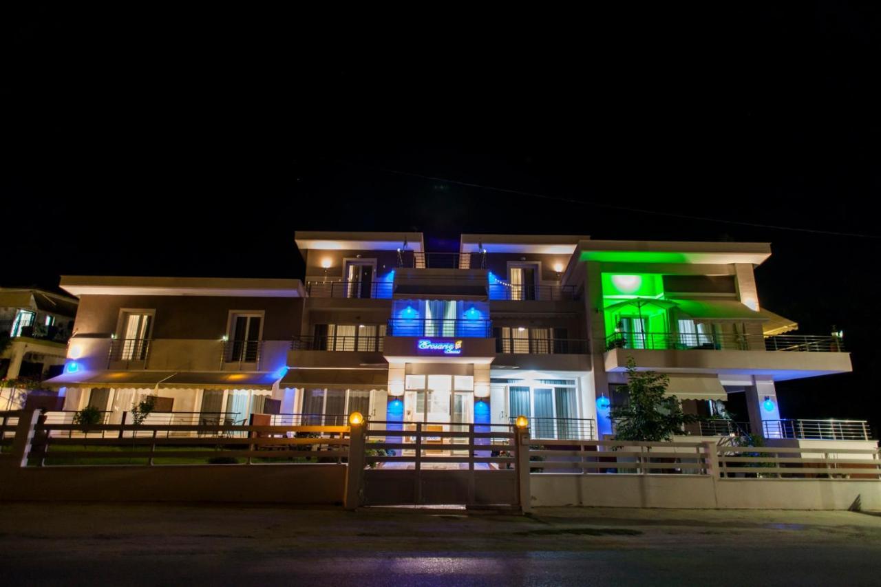Erosaria Suites Никити Екстериор снимка