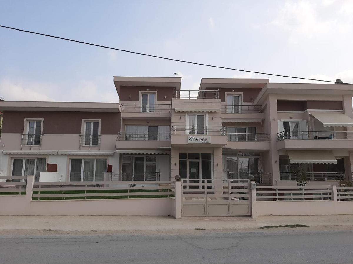 Erosaria Suites Никити Екстериор снимка