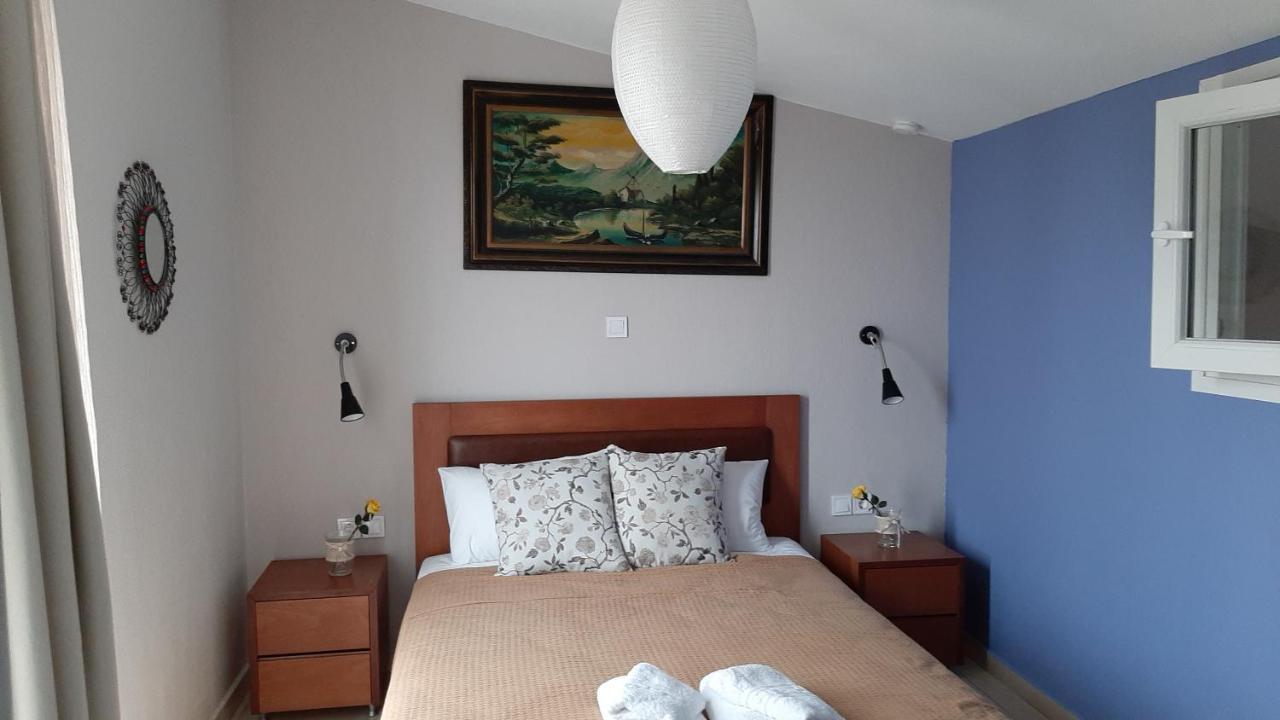 Erosaria Suites Никити Екстериор снимка