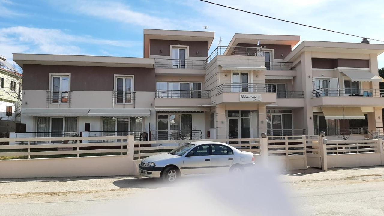 Erosaria Suites Никити Екстериор снимка